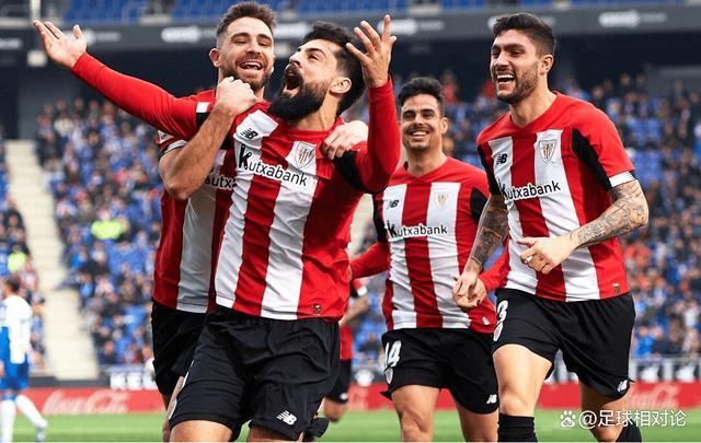 塞维利亚主场取胜，登顶战绩榜首