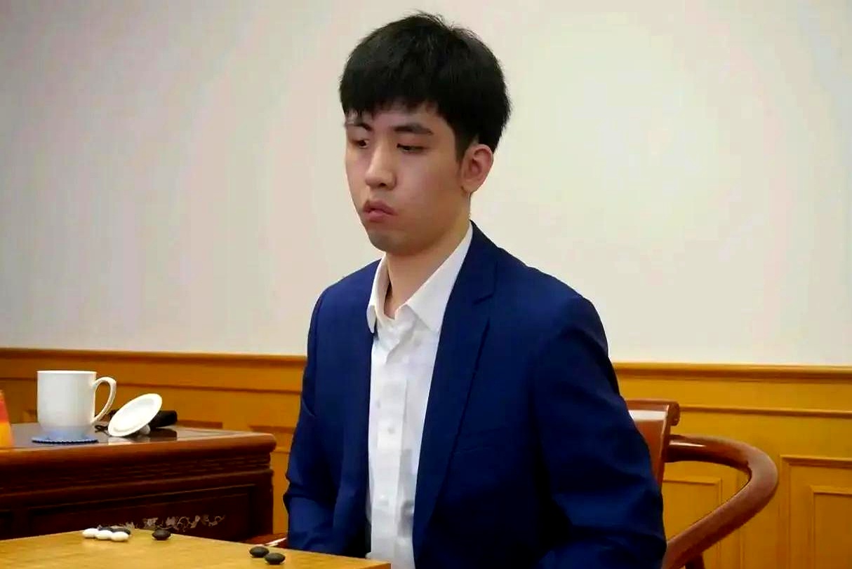 爱尔兰不屈不挠，弃荣言战晋级赛