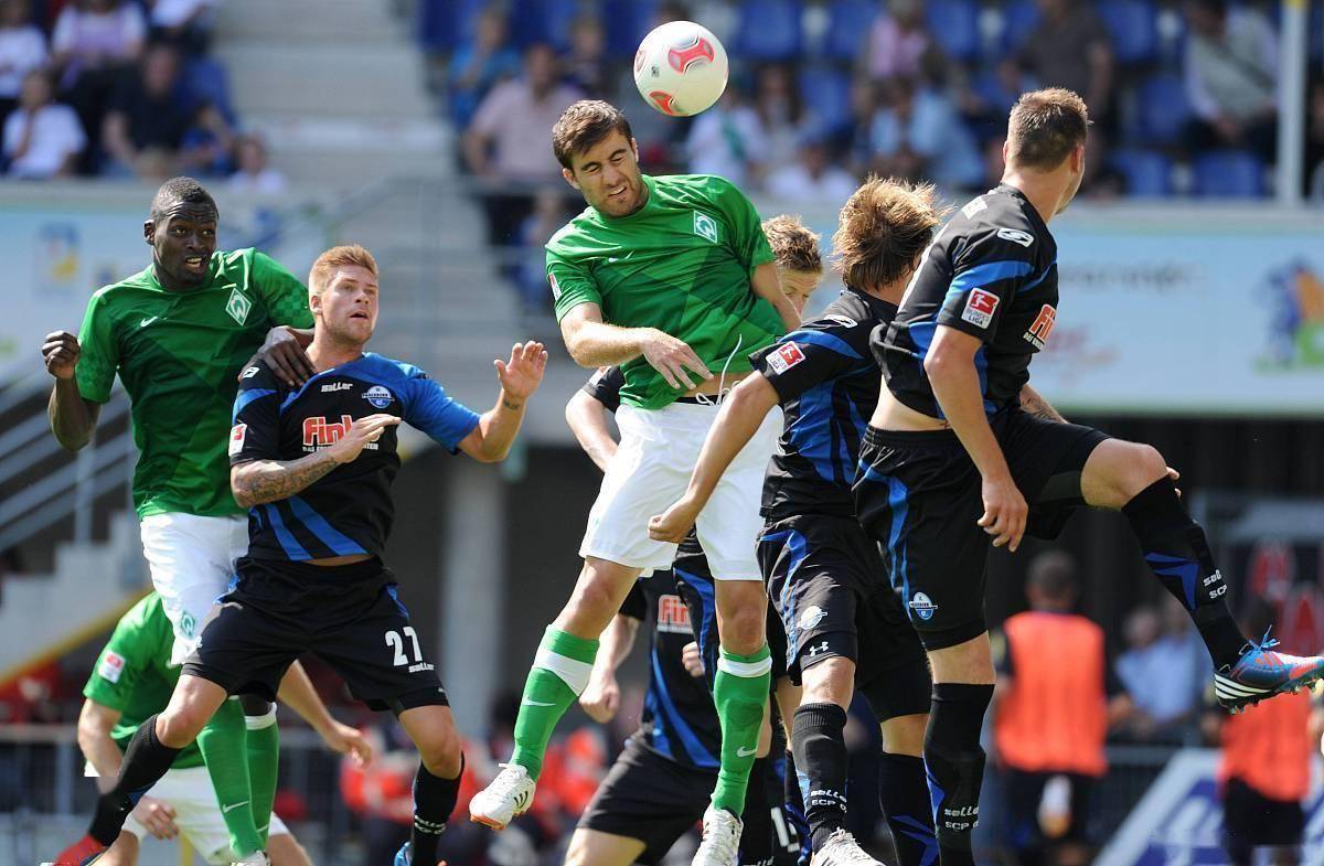 弗赖堡锋线火力不足，需调整进攻策略