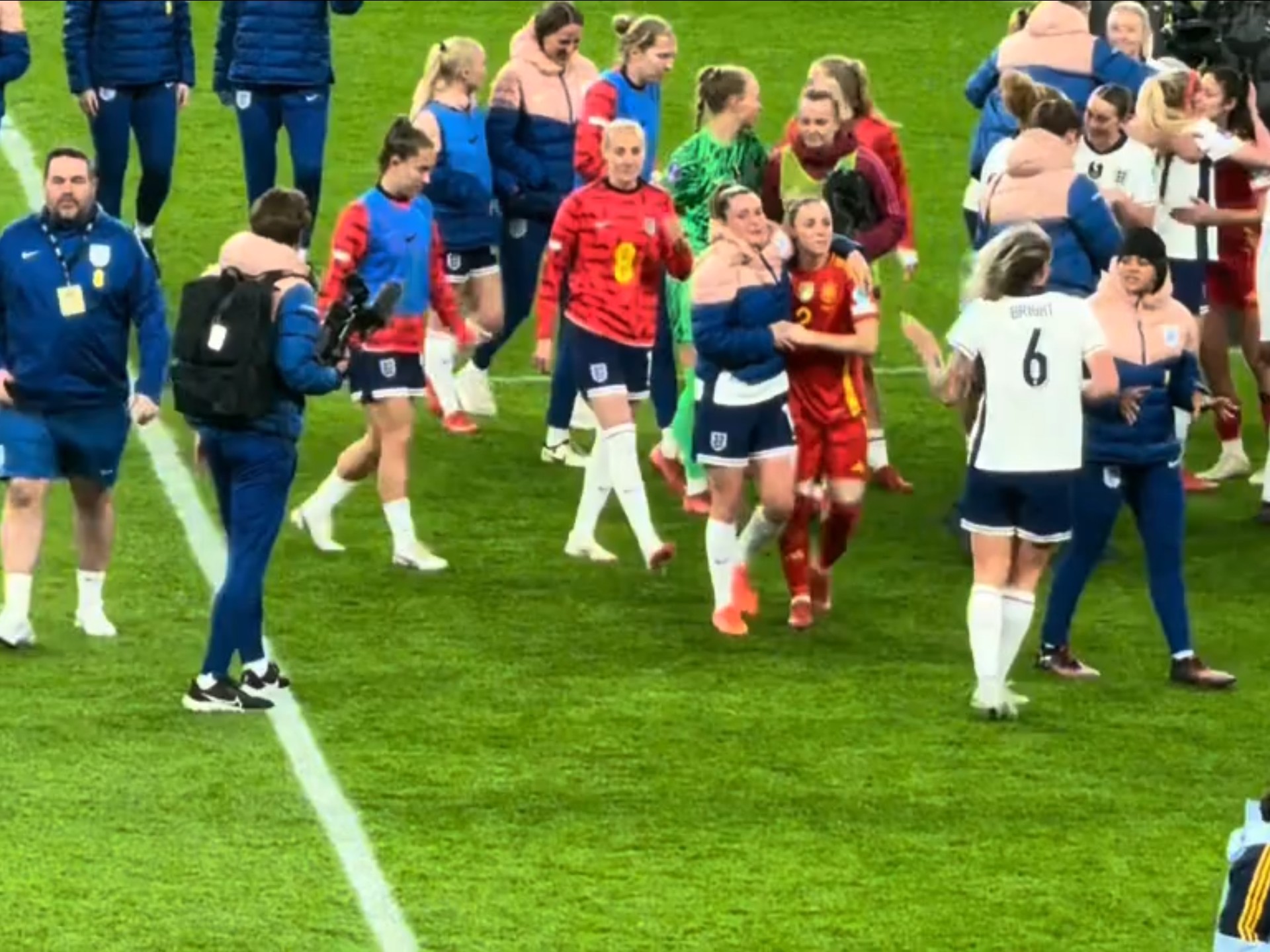 新西兰女足战胜南非，晋级八强战