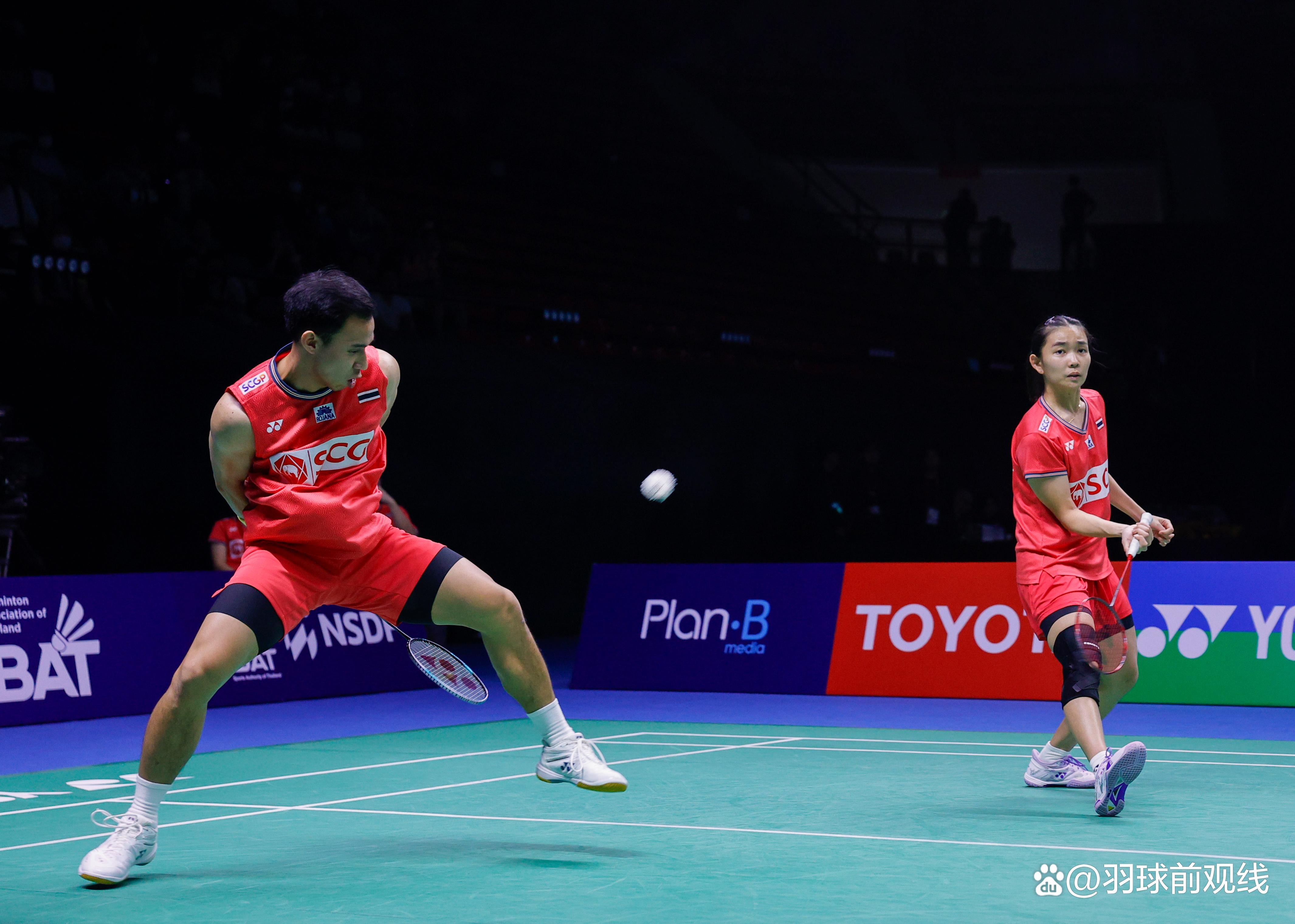 泰国选手在羽毛球比赛中惊艳全场