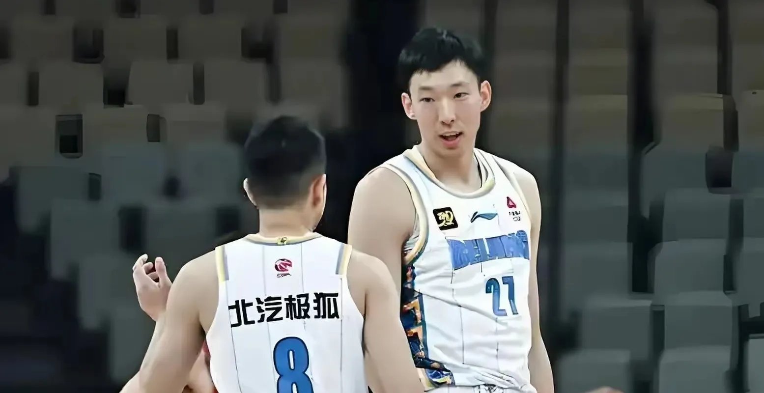北京队完胜山东，刘志轩表现抢眼