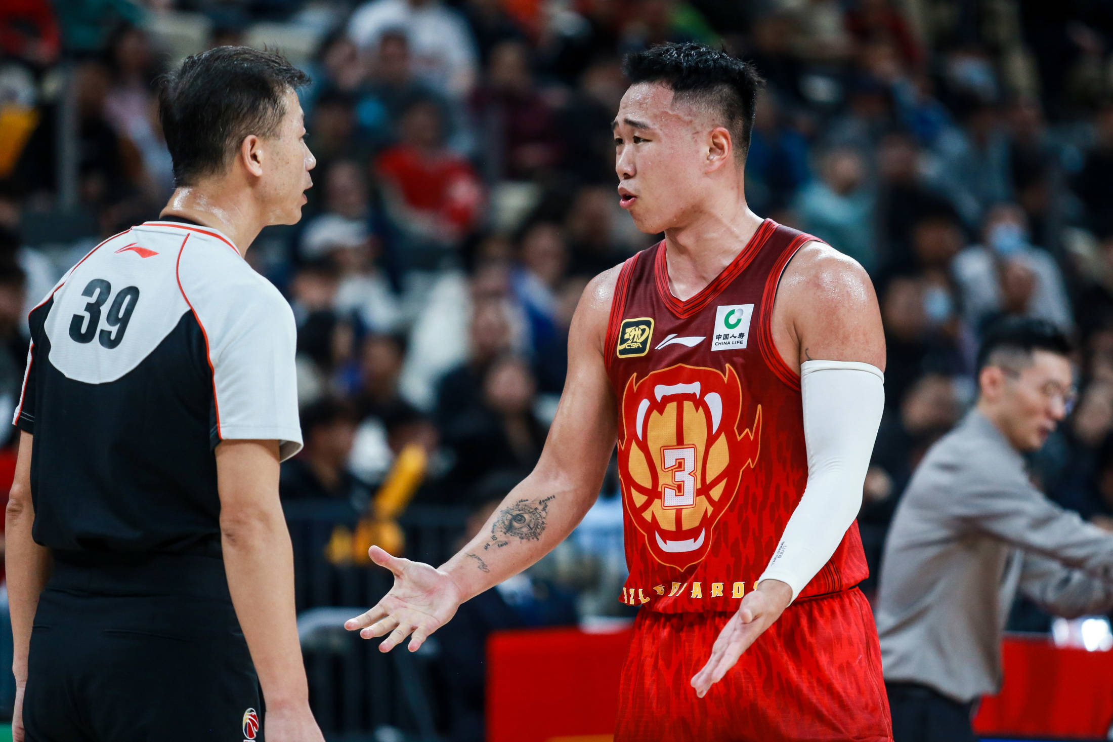 山东队力克北控队，实现逆转胜利