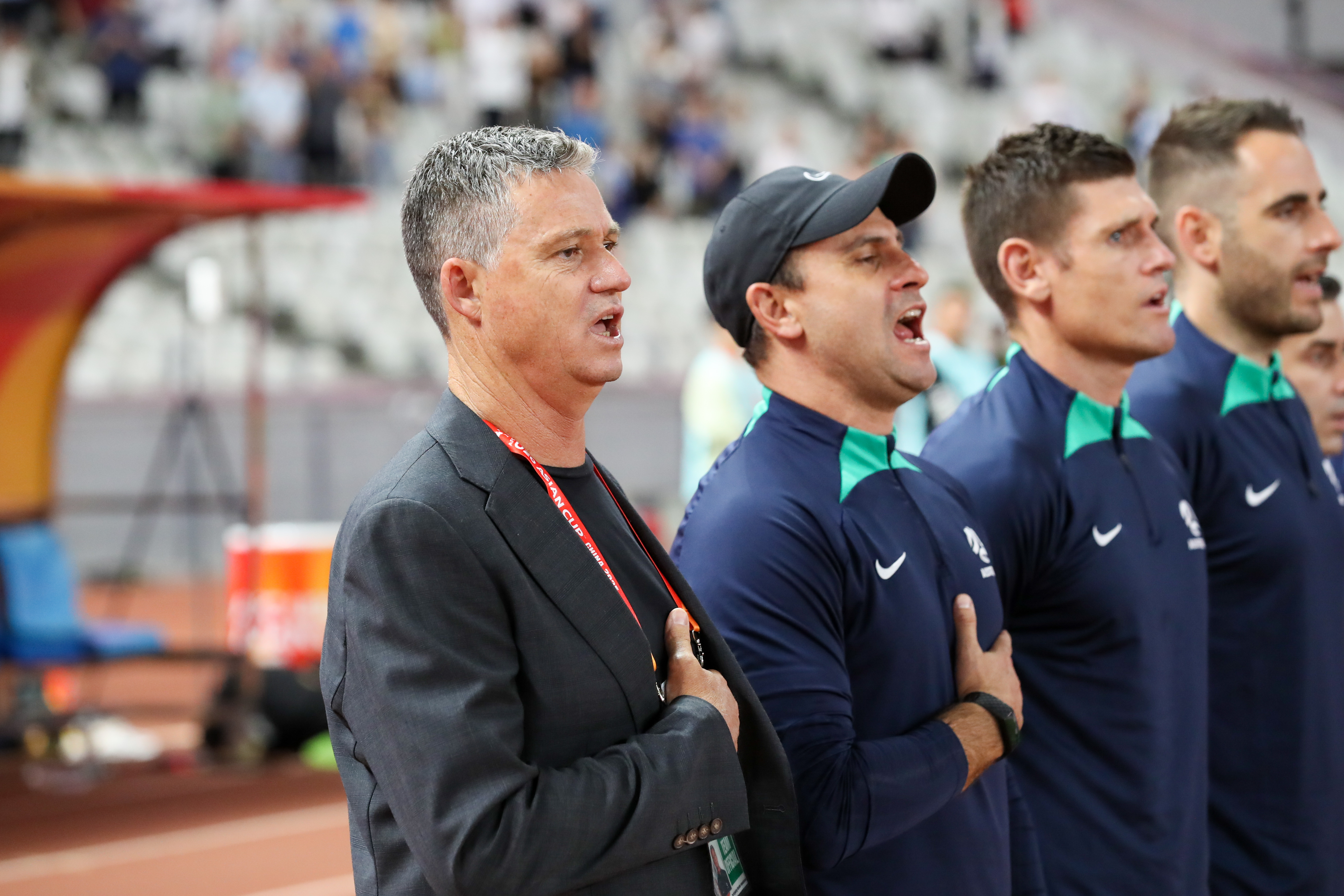 包含澳大利亚球队表现稳定，晋级前景看好的词条