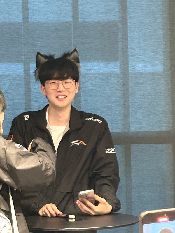 包含DRX翻盘TL，Viper完成史诗逆转峡谷大战全球总决赛，引爆全场热议的词条