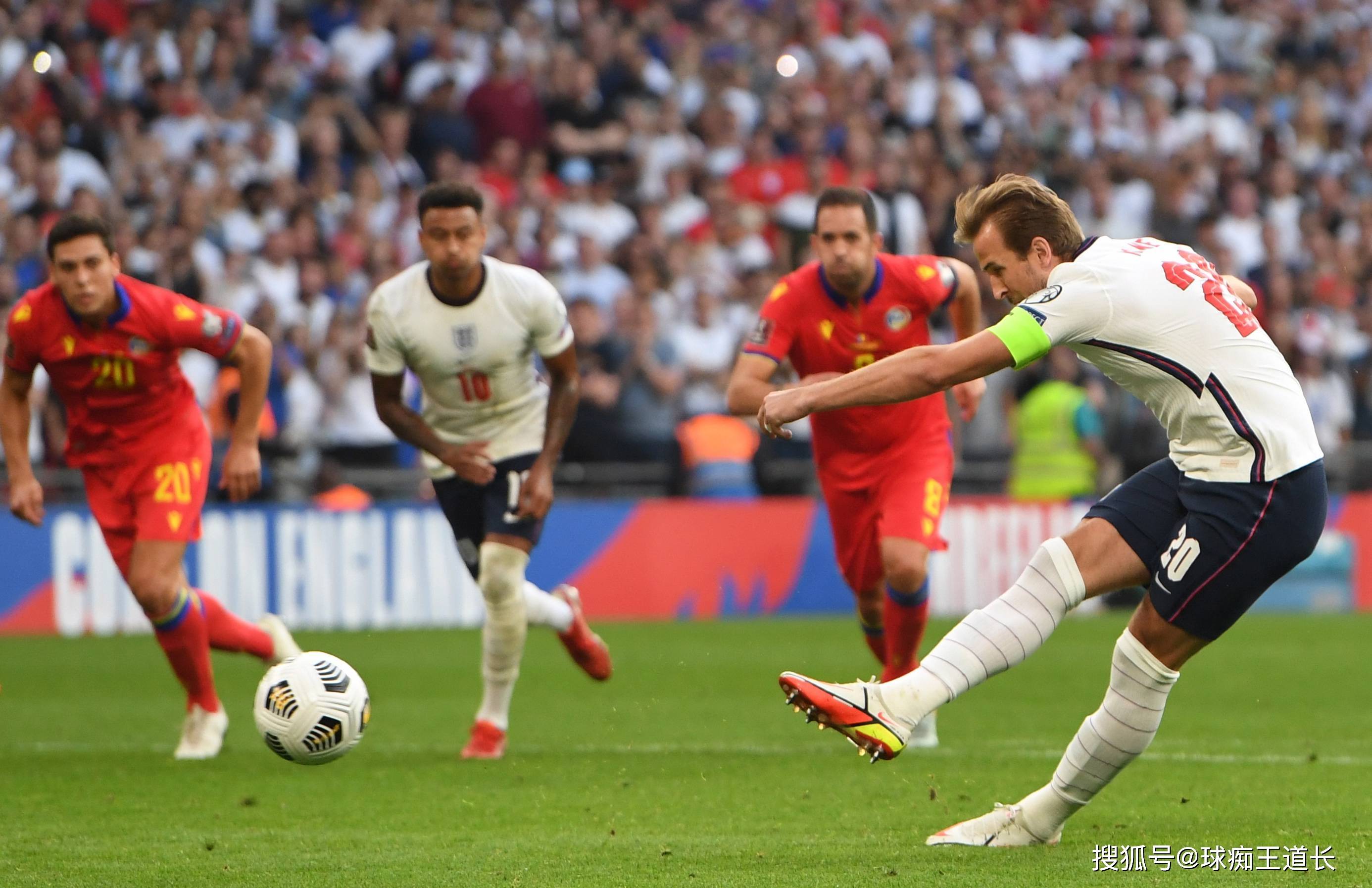 欧洲足球赛事比赛过程惊险刺激