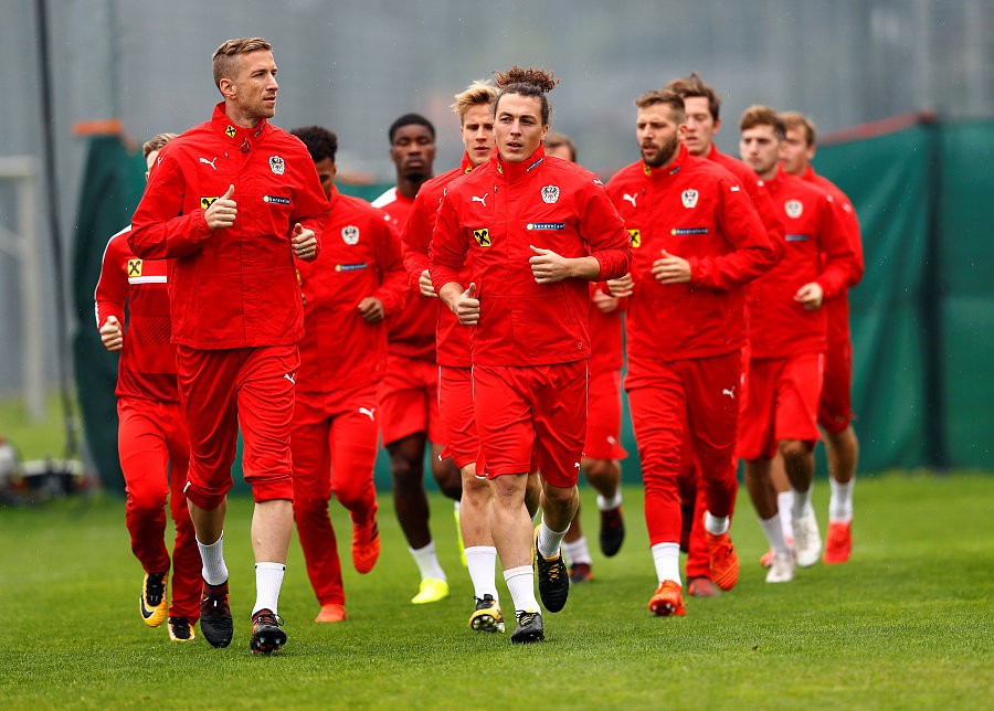 波兰客场胜斯洛文尼亚，欧预赛晋级形势稍有起色